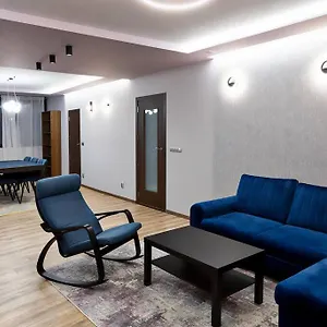 Apartament Very Spacious & Modern 3bed Near Airport & Centre, Sofia