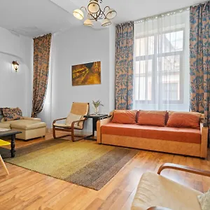 Golden Residences - & Penthouse In Old Town Apartment Bucharest